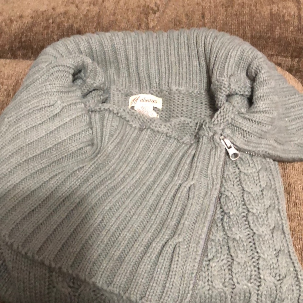 Grey sweater